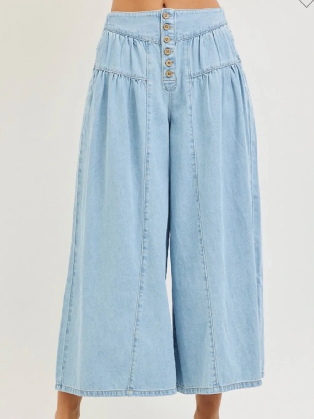 NWT - Risen Light Denim Wide Leg Elastic Waist Culottes Jeans NEW - Picture 2 of 3